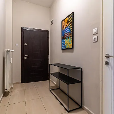 Grand Stamboliyski Retreat - Luxury 2bdr & Free Parking * Sofia