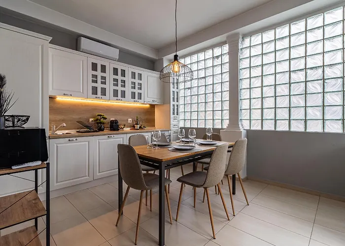 Apartment Grand Stamboliyski Retreat - Luxury 2bdr & Free Parking