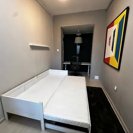 Апартамент Grand Stamboliyski Retreat - Luxury 2Bdr Apt & Free Parking *